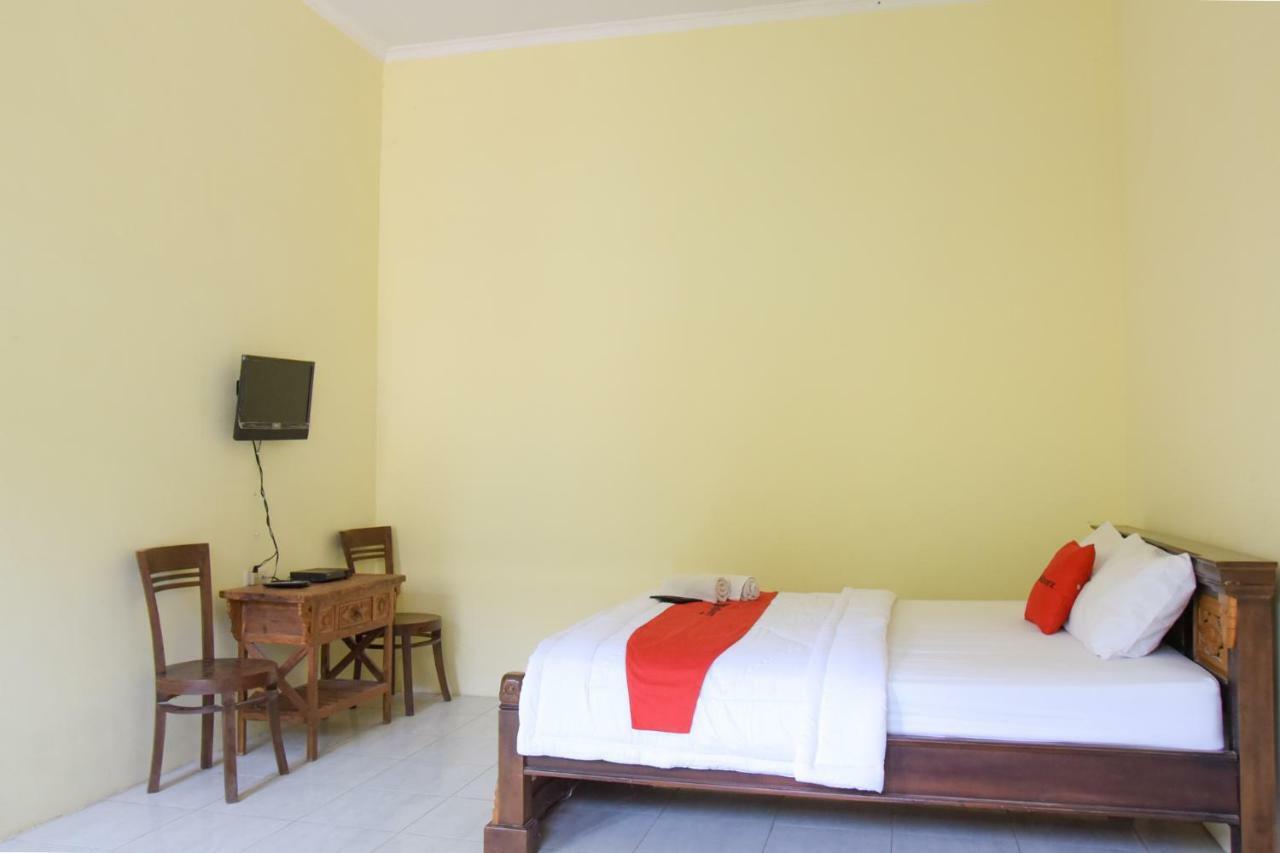 Reddoorz Syariah Near Balai Kota Probolinggo 2 Hotel Екстериор снимка